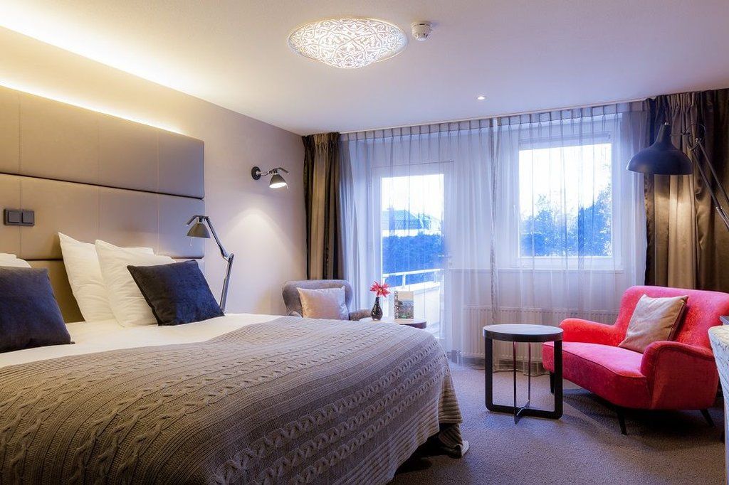 Отель Malie House Утрехт Экстерьер фото